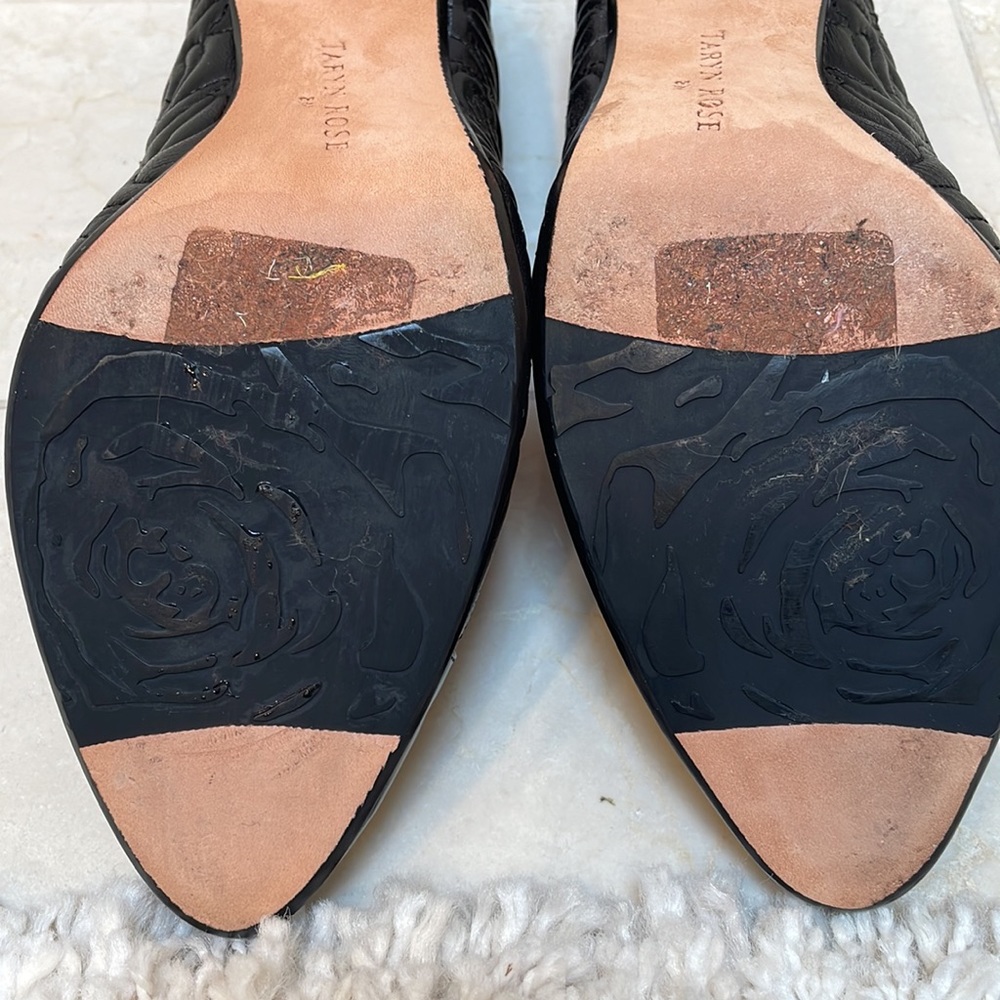 TARYN ROSE BLACK LEATHER PUMPS - Picture 8 of 10